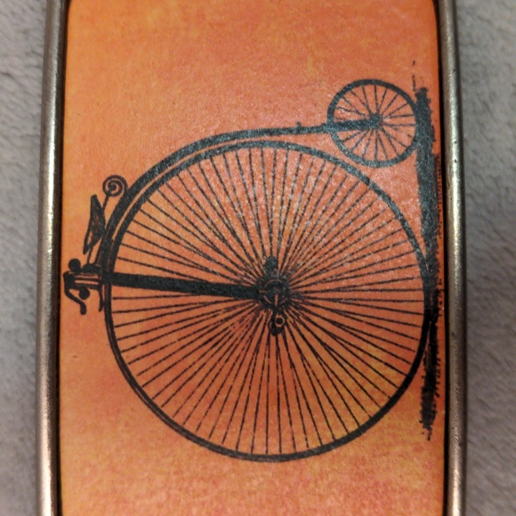 Hand Painted Penny Farthing Belt Buckle - Picture 3 of 3
